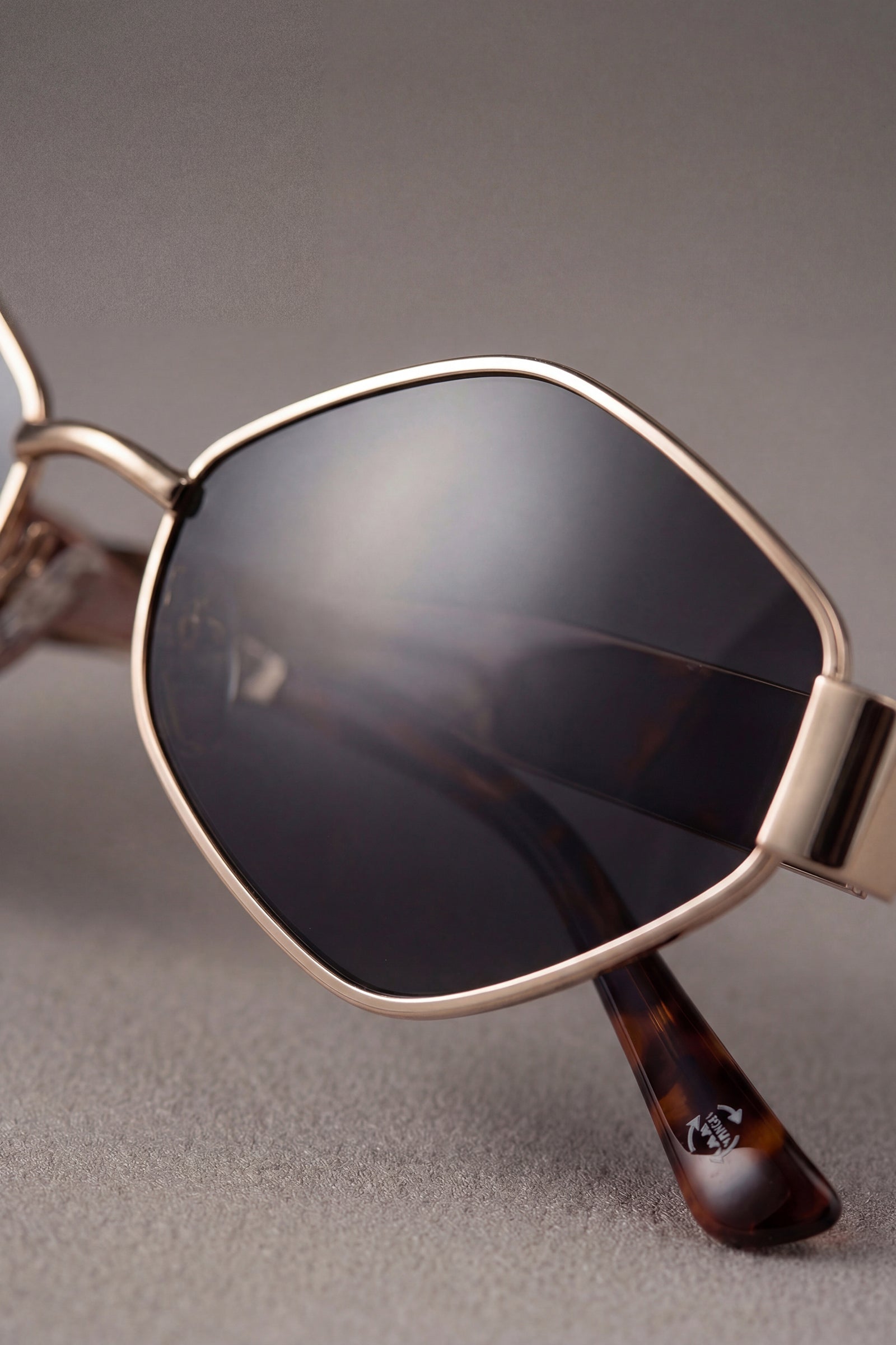 Close-up of Ava oval tinted lenses