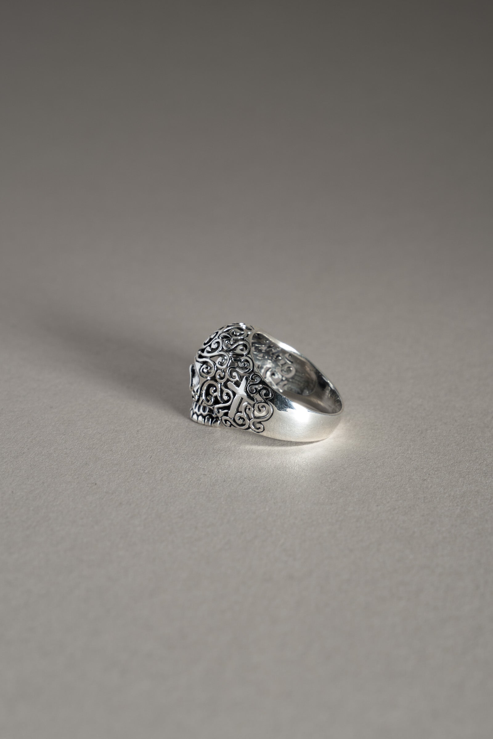 Sterling Silver Swirl Cut Skull Ring