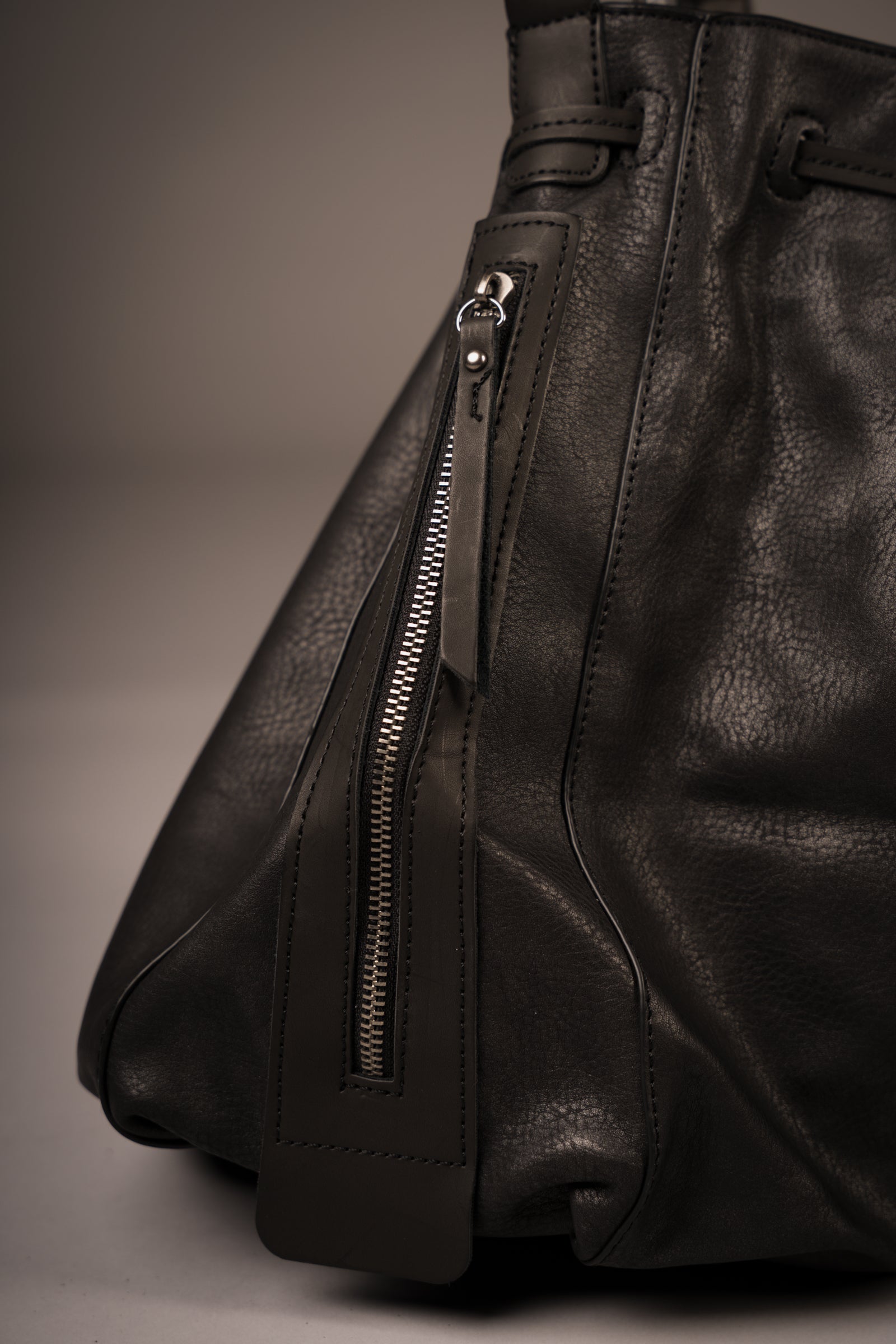 Dakota Black Bucket Bag