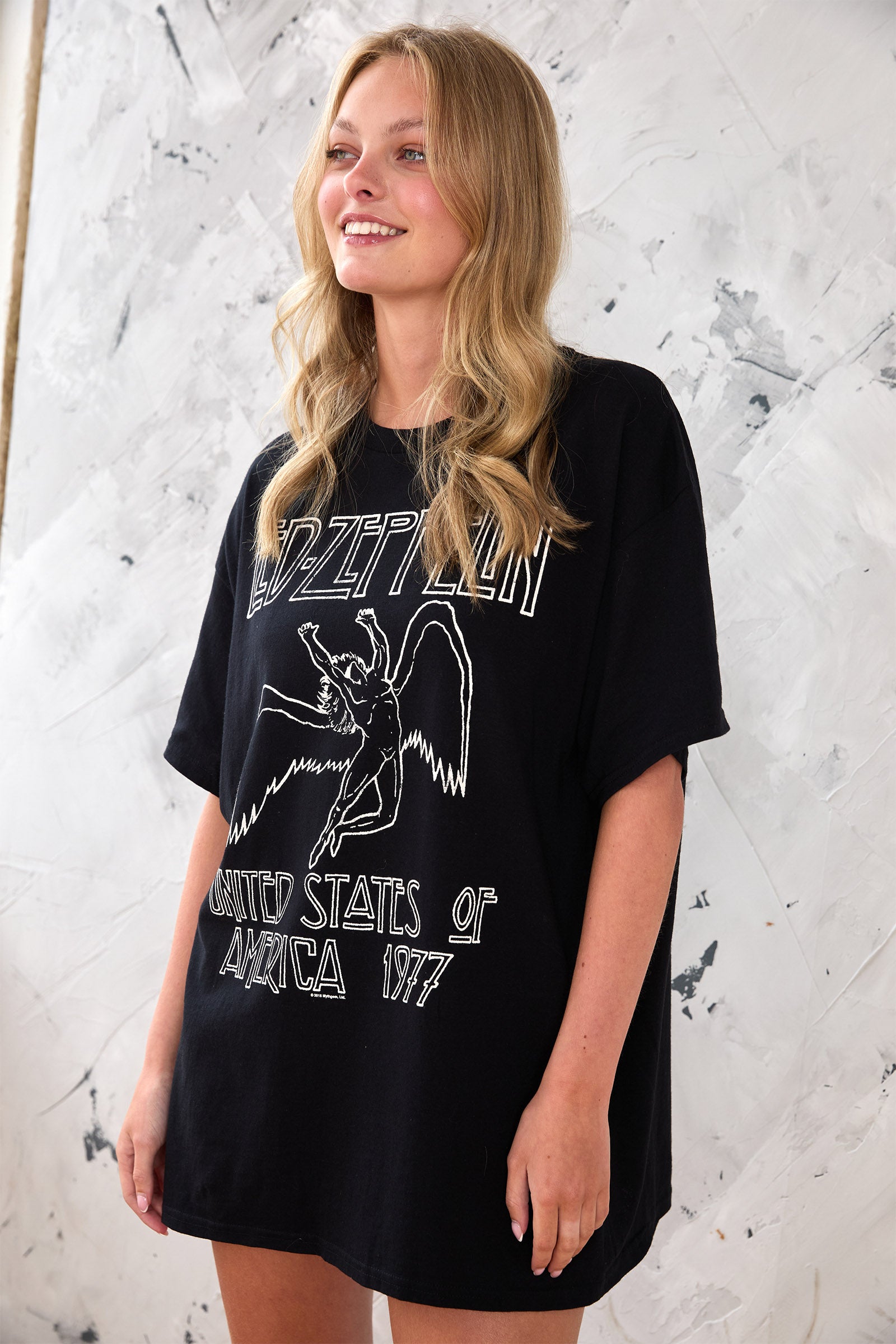 Led Zeppelin '77 Band Tee