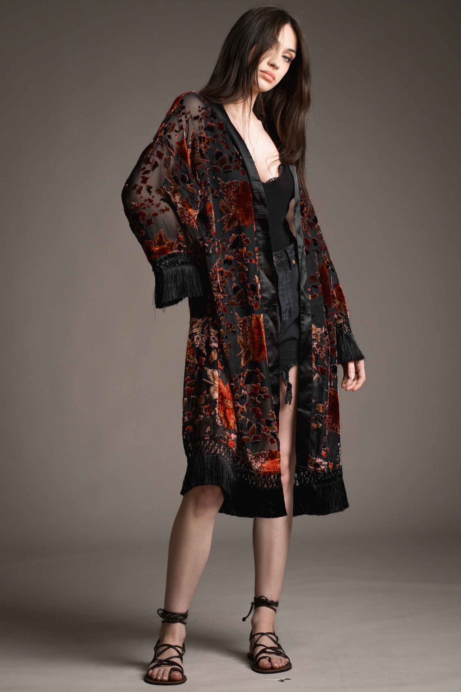 Rooms on Fire Floral Kimono
