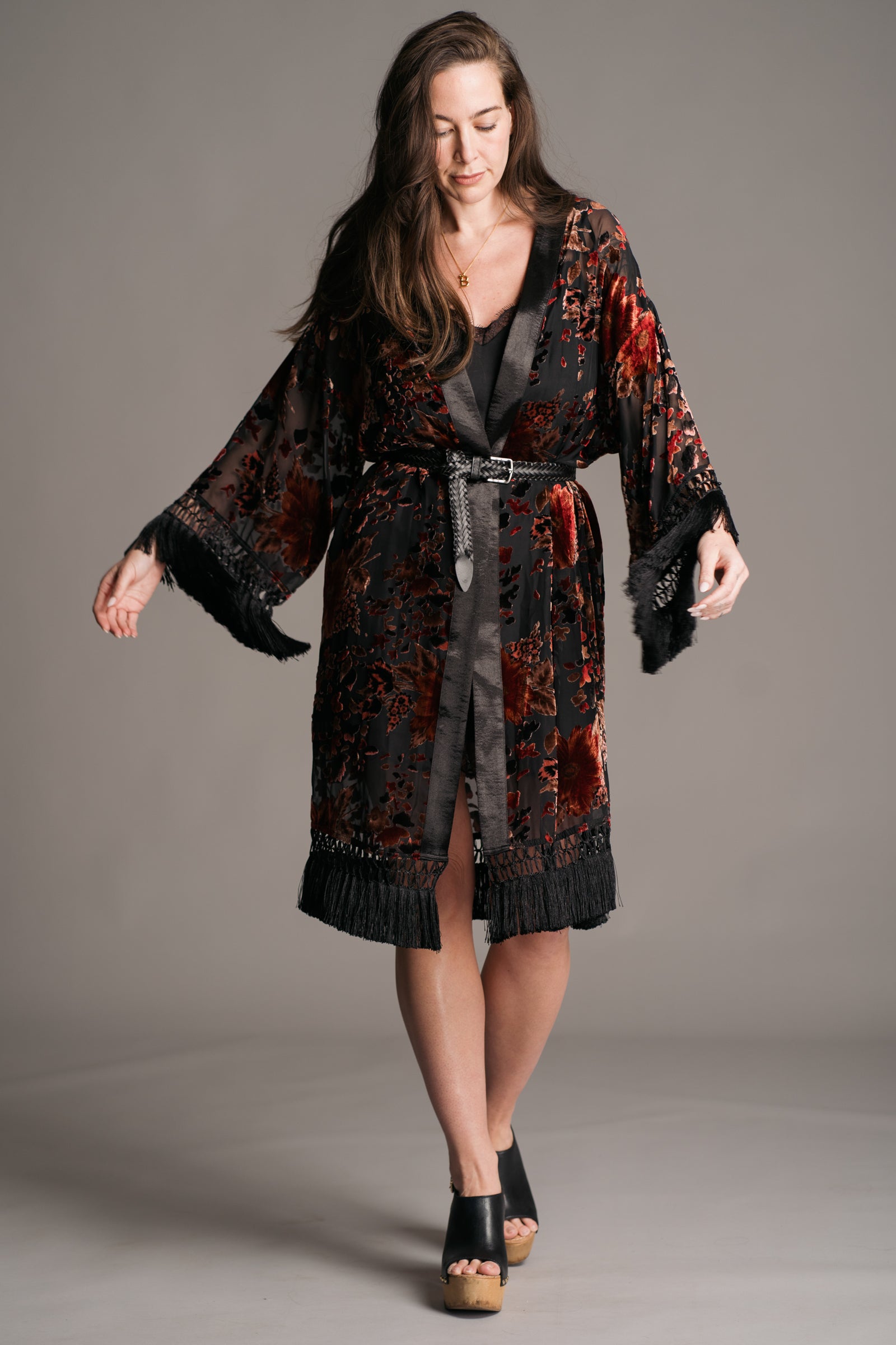 Rooms on Fire Floral Kimono