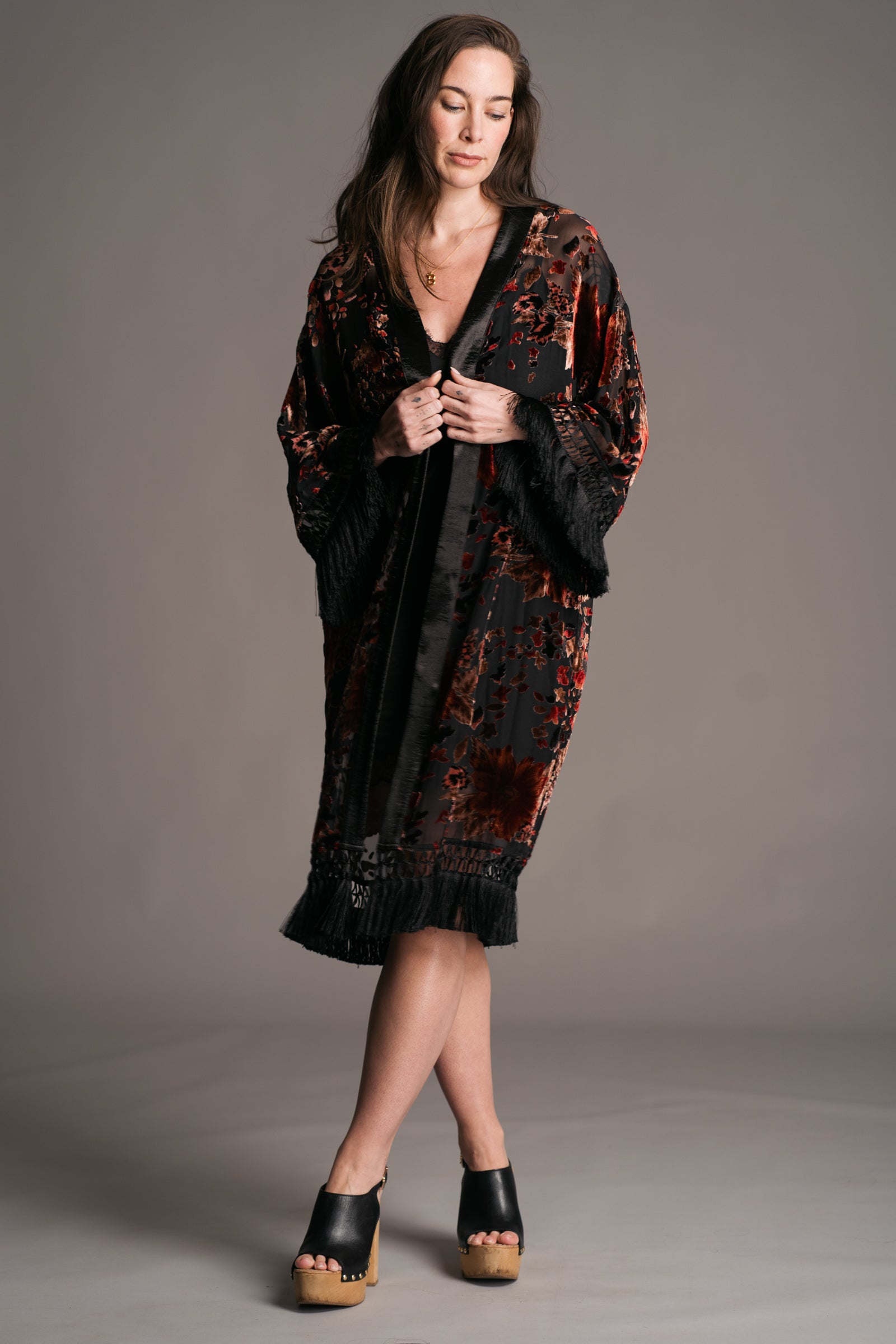 Rooms on Fire Floral Kimono