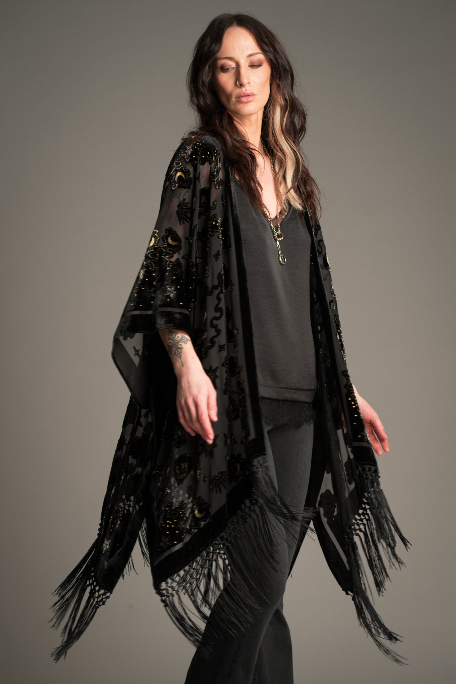 Suzi Skull Devore Kimono