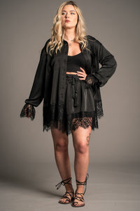 Erin styling the Zoë Lace Trim Shirt and Shorts co-ord by Little Lies