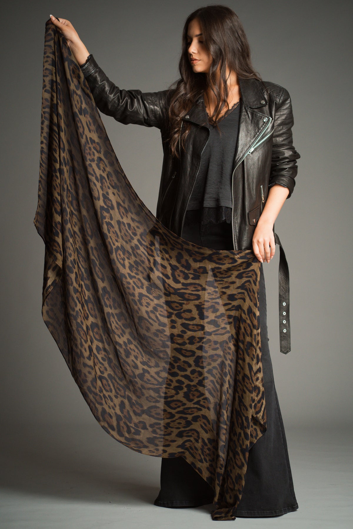 Mary-Kate Leopard Scarf