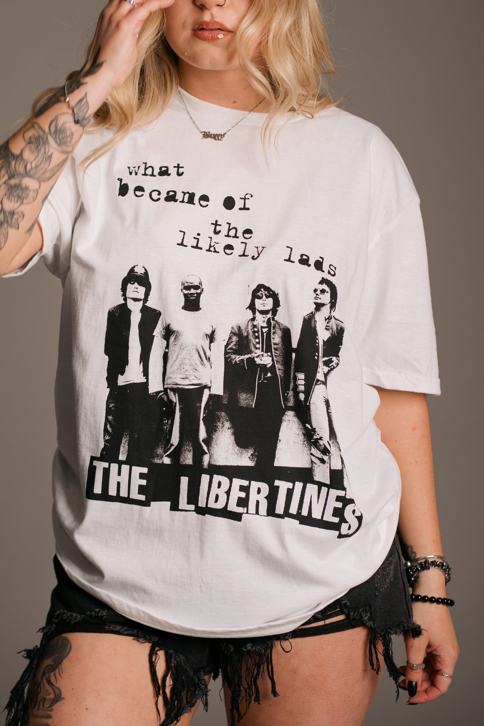 Close-up of indie sleaze graphic on white Libertines band tee from Little Lies
