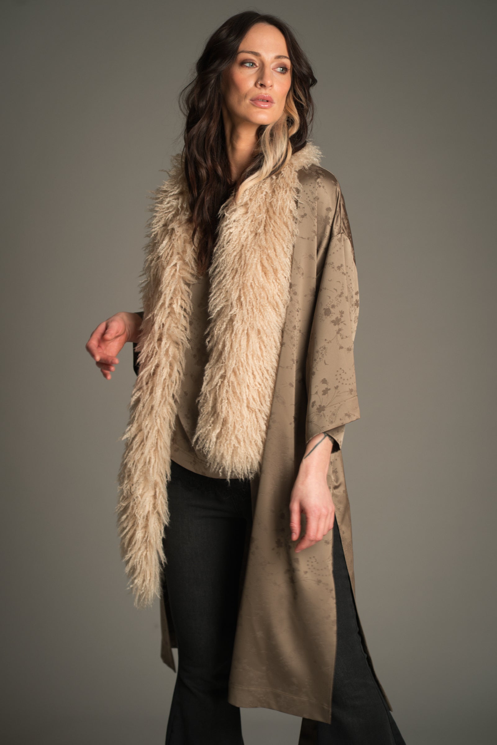 Little Lies Penny Lane faux Mongolian fur scarf in beige styled on model with the Iris Satin Kimono.