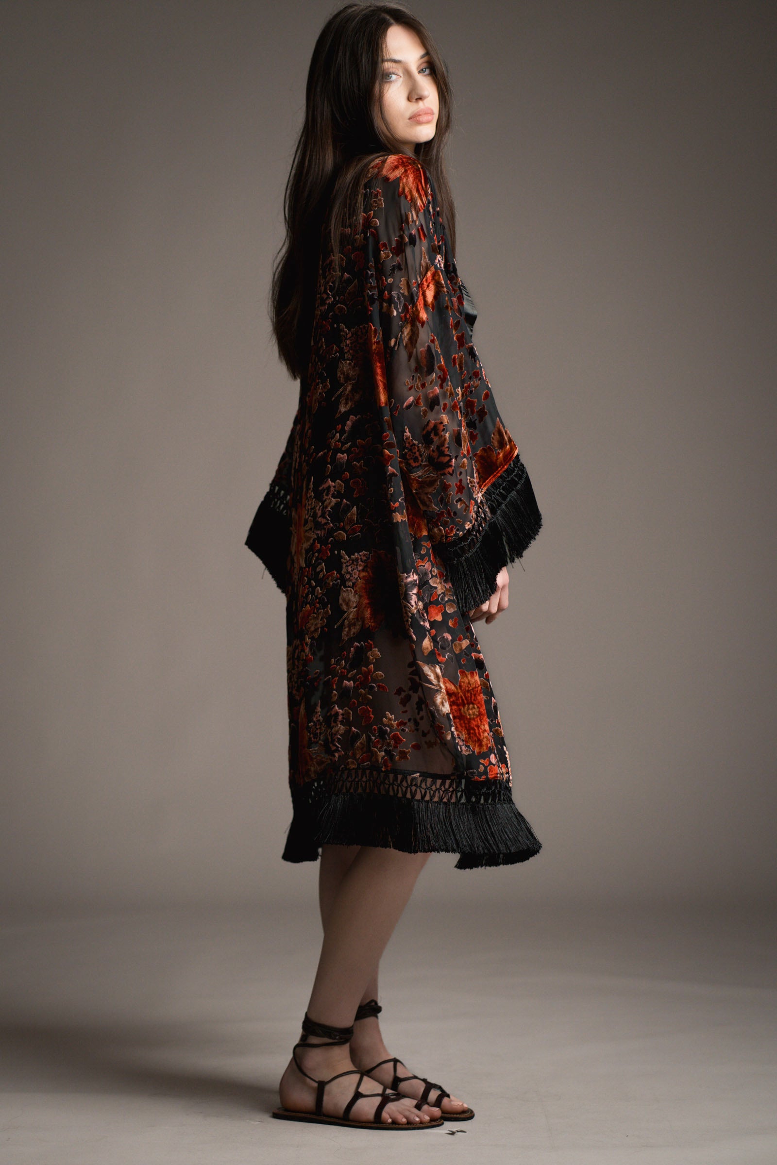 Rooms on Fire Floral Kimono