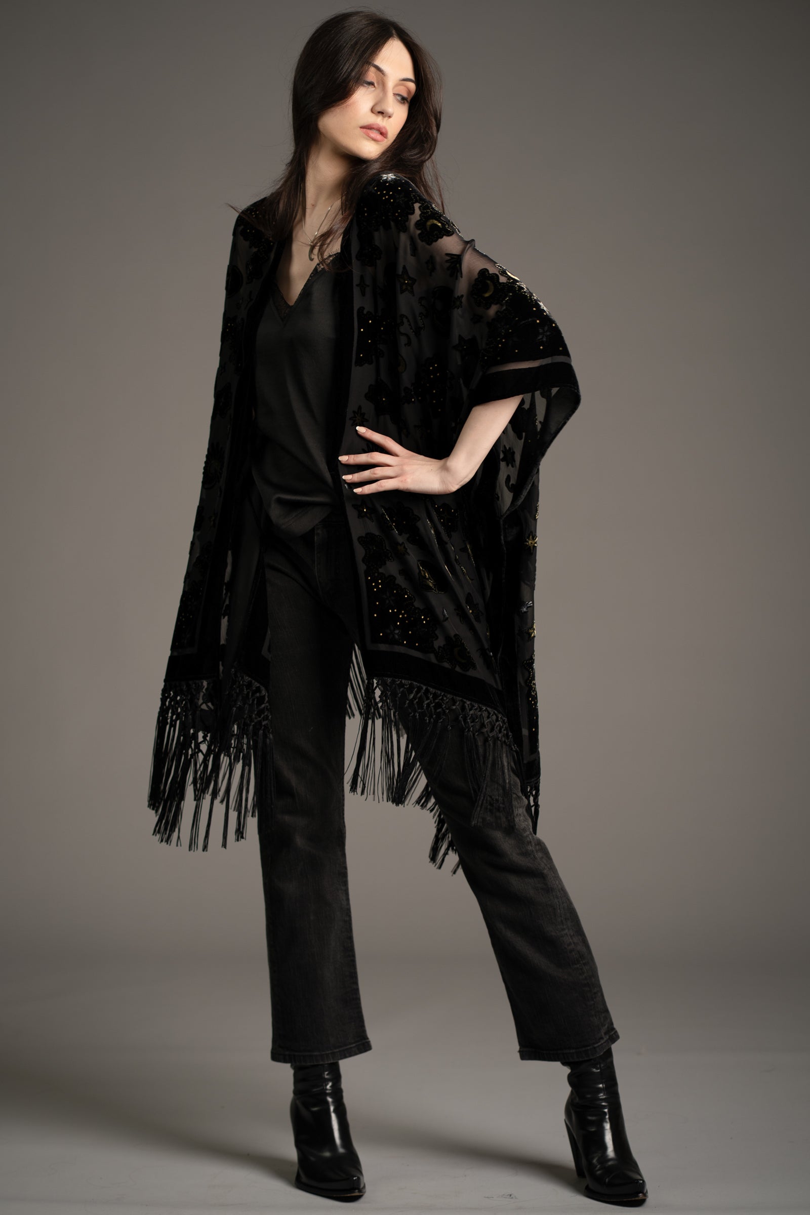 Suzi Skull Devore Kimono