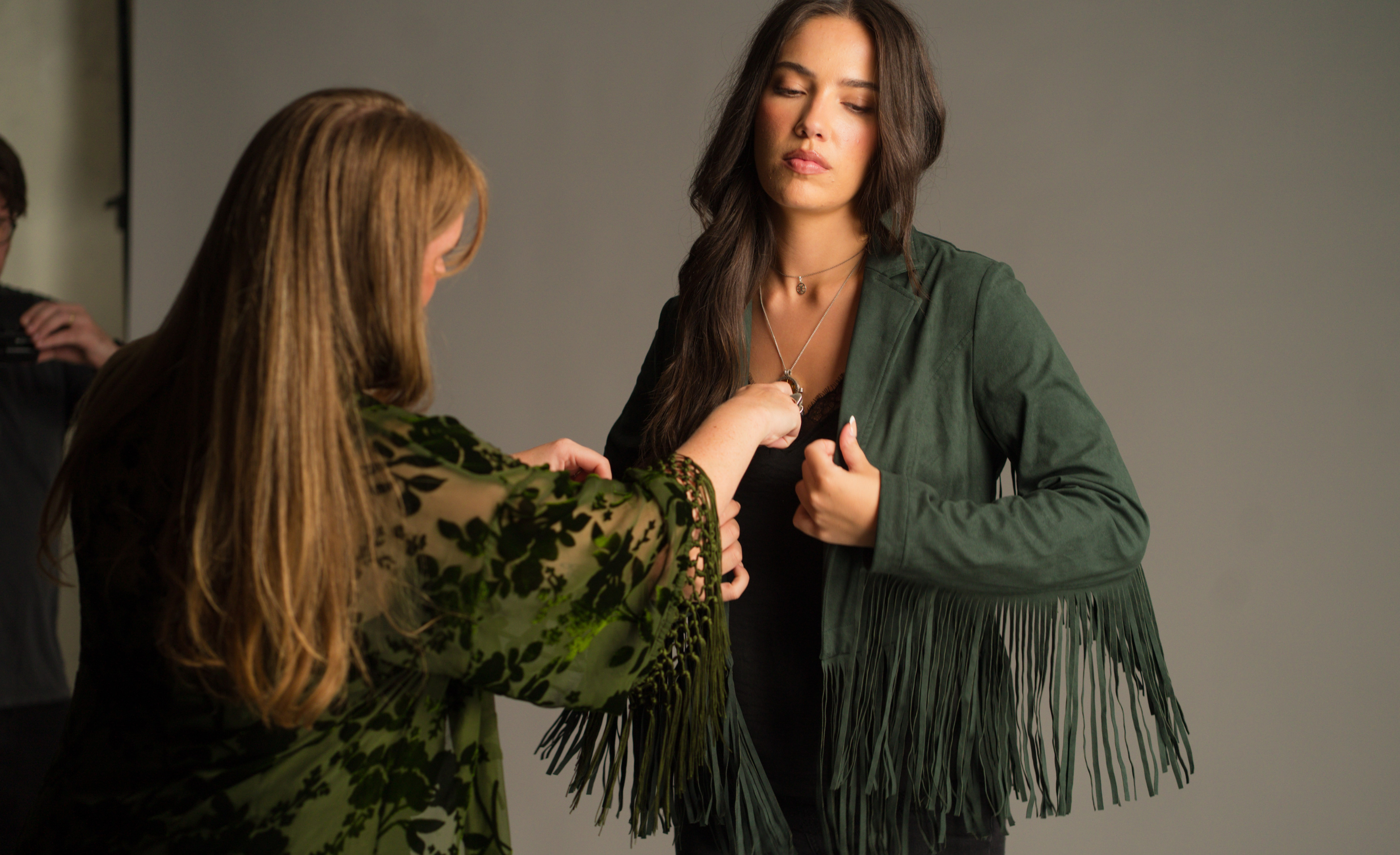 Behind the scenes of the Little Lies autumn campaign featuring the Ivy Fringed Faux Suede Jacket with statement western-inspired fringe detailing and soft faux suede fabric