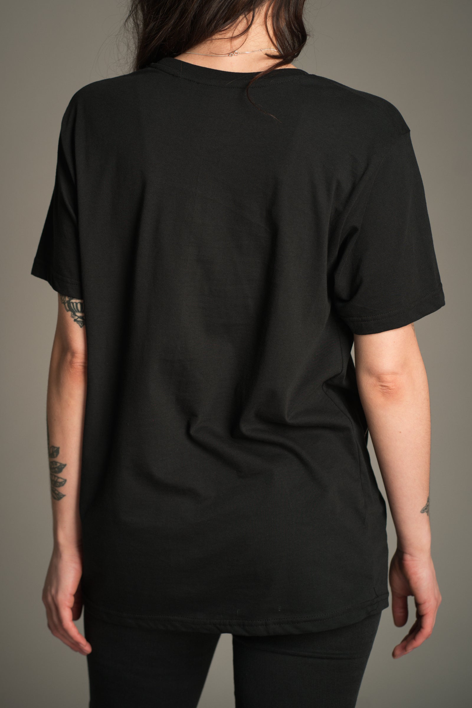Cyndi Lauper band tee back view relaxed oversized fit
