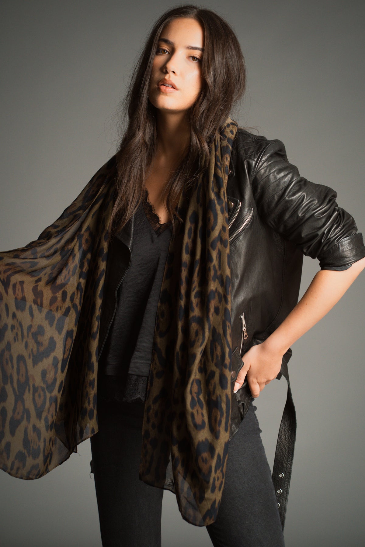 Mary-Kate Leopard Scarf